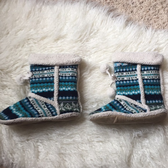 Sweater Boot Houseshoes - Picture 3 of 8